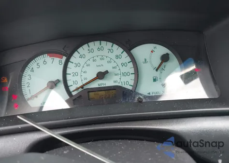 2004 Toyota Corolla S z USA, uszkodzony, nr VIN 2T1BR32E34C283613